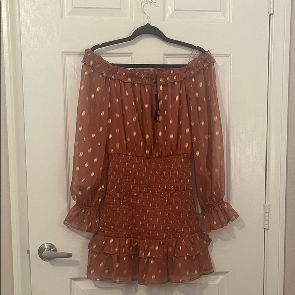 Off-Shoulder Ruffle Dress with Polka Dots Aritzia Wilfred style by Aeom💕 - Picture 1 of 5